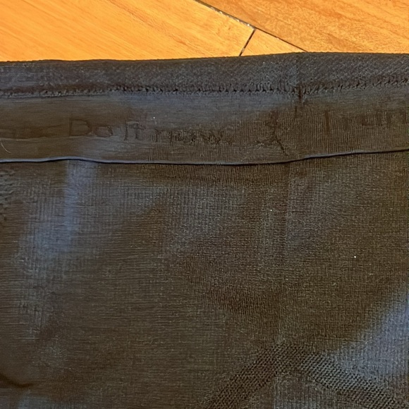 Lululemon Tank Top Tech Athletic Running Yoga Fitness Black US 6 - Picture 6 of 6